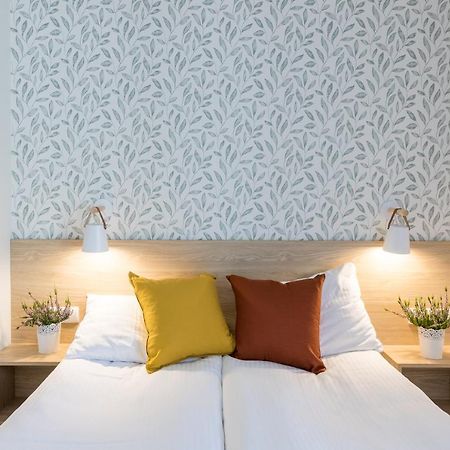 Osrodek Turystyczny Warzenko Hotel ภายนอก รูปภาพ