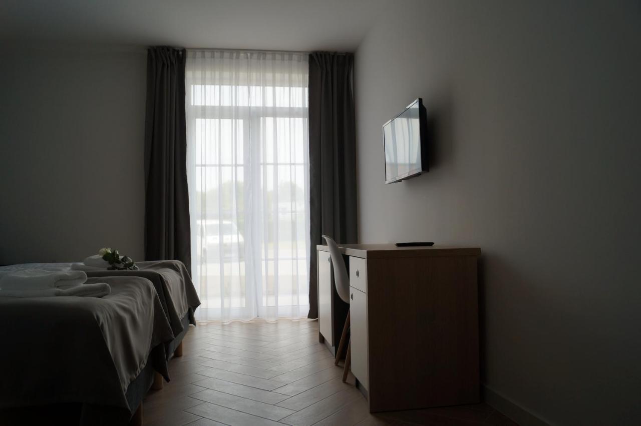 Osrodek Turystyczny Warzenko Hotel ภายนอก รูปภาพ